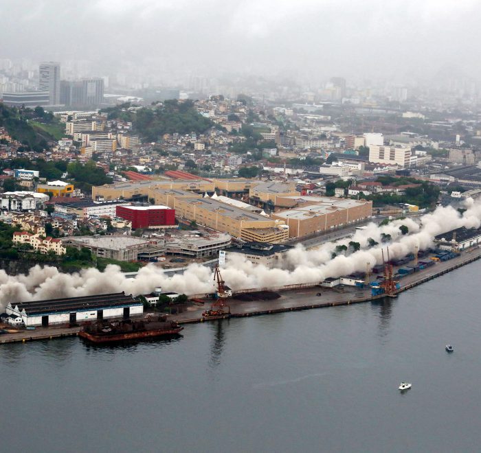 Implosão do Viaduto da Perimetral (2015)